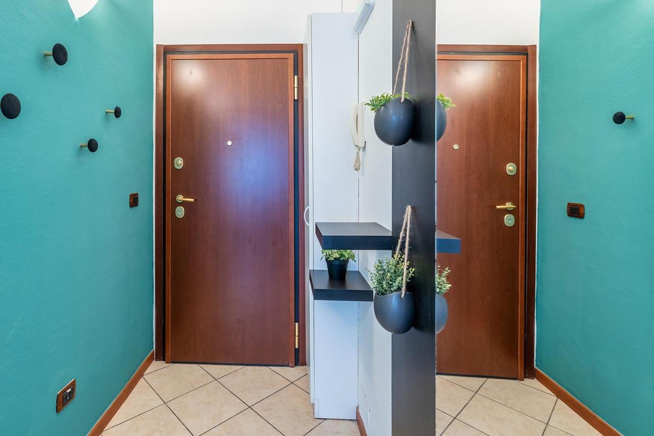 מילאנו Elegant Citylife Apartment- Metro Access - Double Rooms מראה חיצוני תמונה