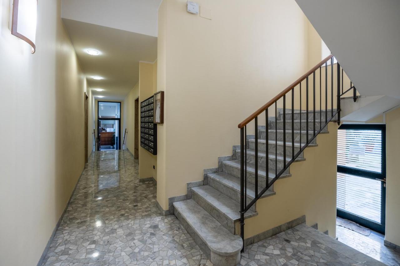 מילאנו Elegant Citylife Apartment- Metro Access - Double Rooms מראה חיצוני תמונה