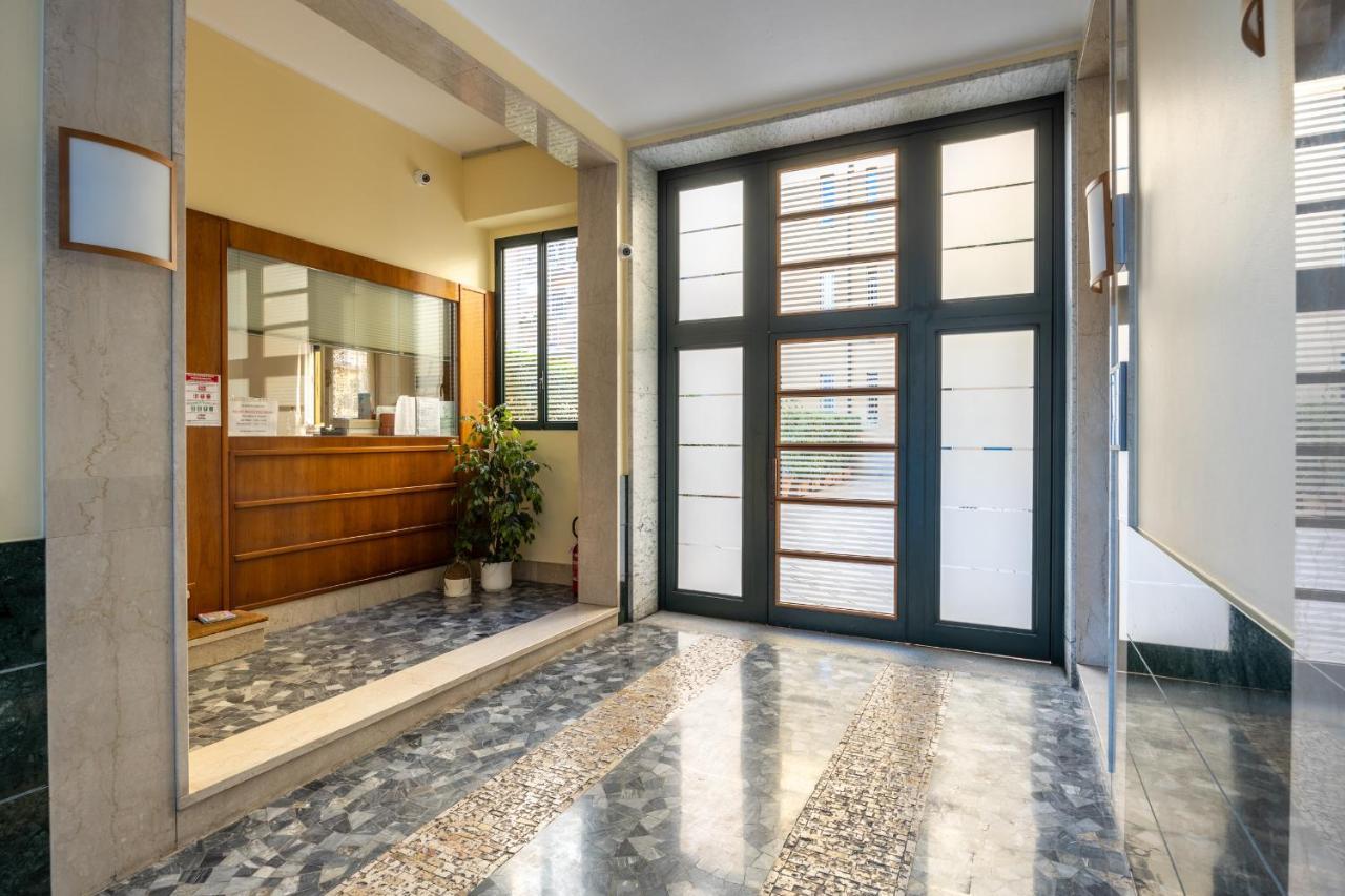 מילאנו Elegant Citylife Apartment- Metro Access - Double Rooms מראה חיצוני תמונה